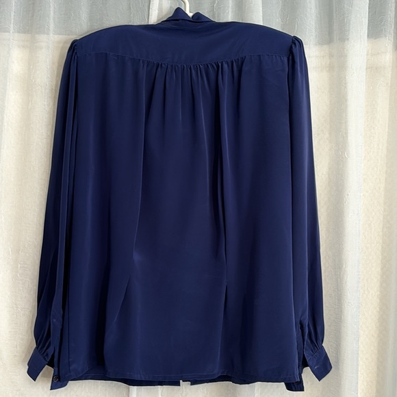 Lady Manhattan Women’s Petite Vintage Blouse Dark Navy Button Up Bow Tie size 8 - Picture 2 of 6